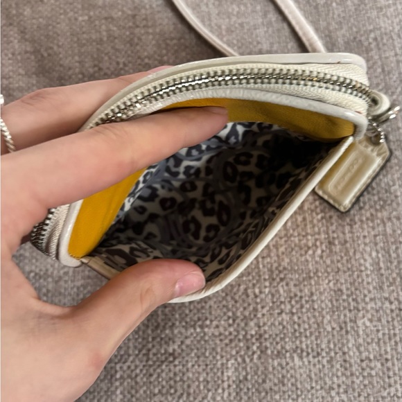 Coach Poppy Wristlet Yellow - Picture 1 of 4